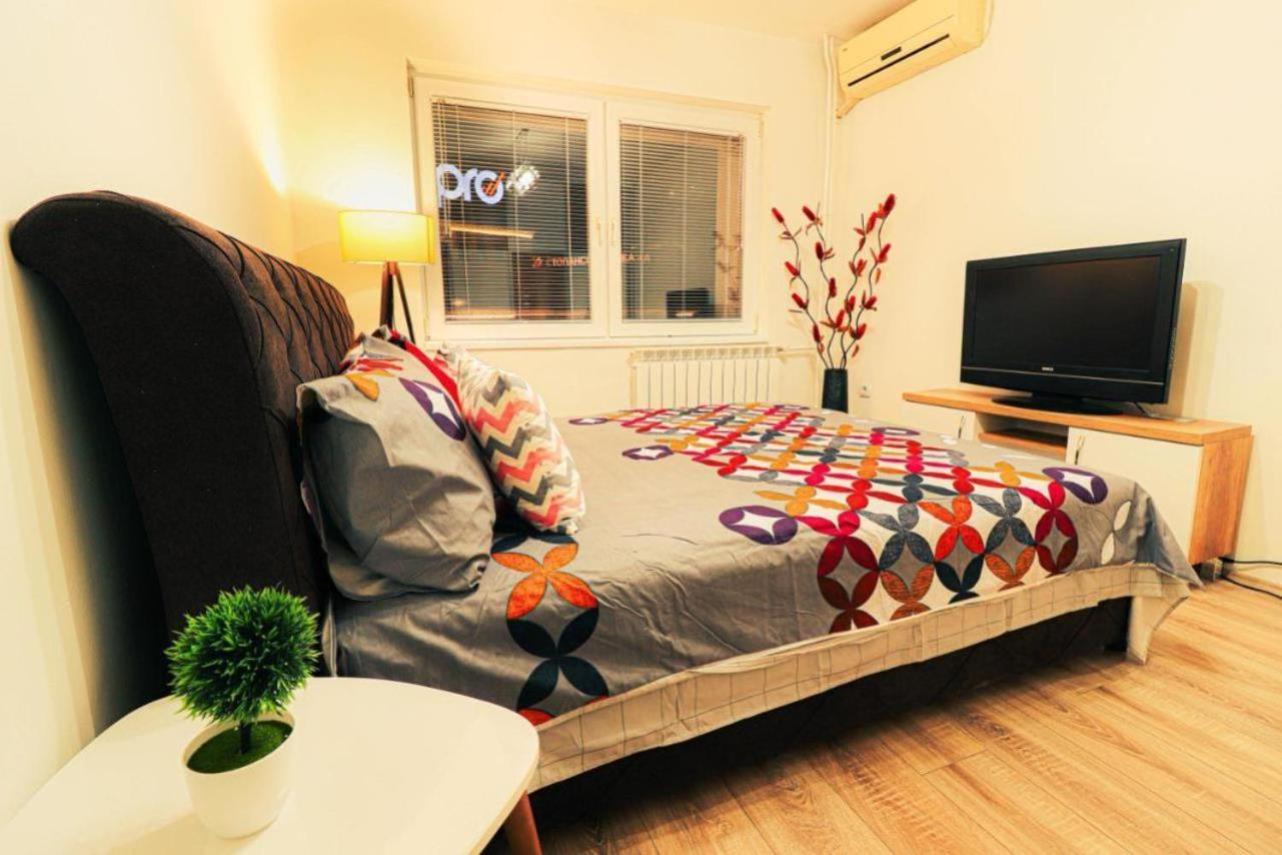 Rooftop Apartment At Mainsquare سكوبجي المظهر الخارجي الصورة