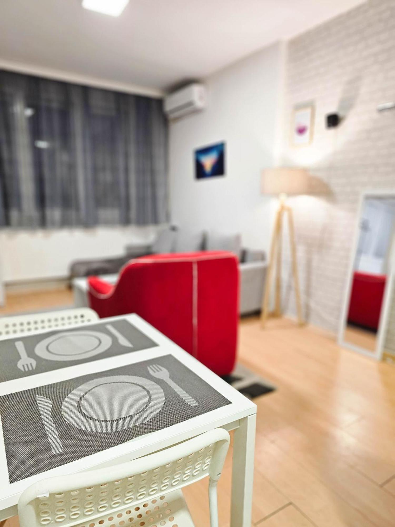Rooftop Apartment At Mainsquare سكوبجي المظهر الخارجي الصورة